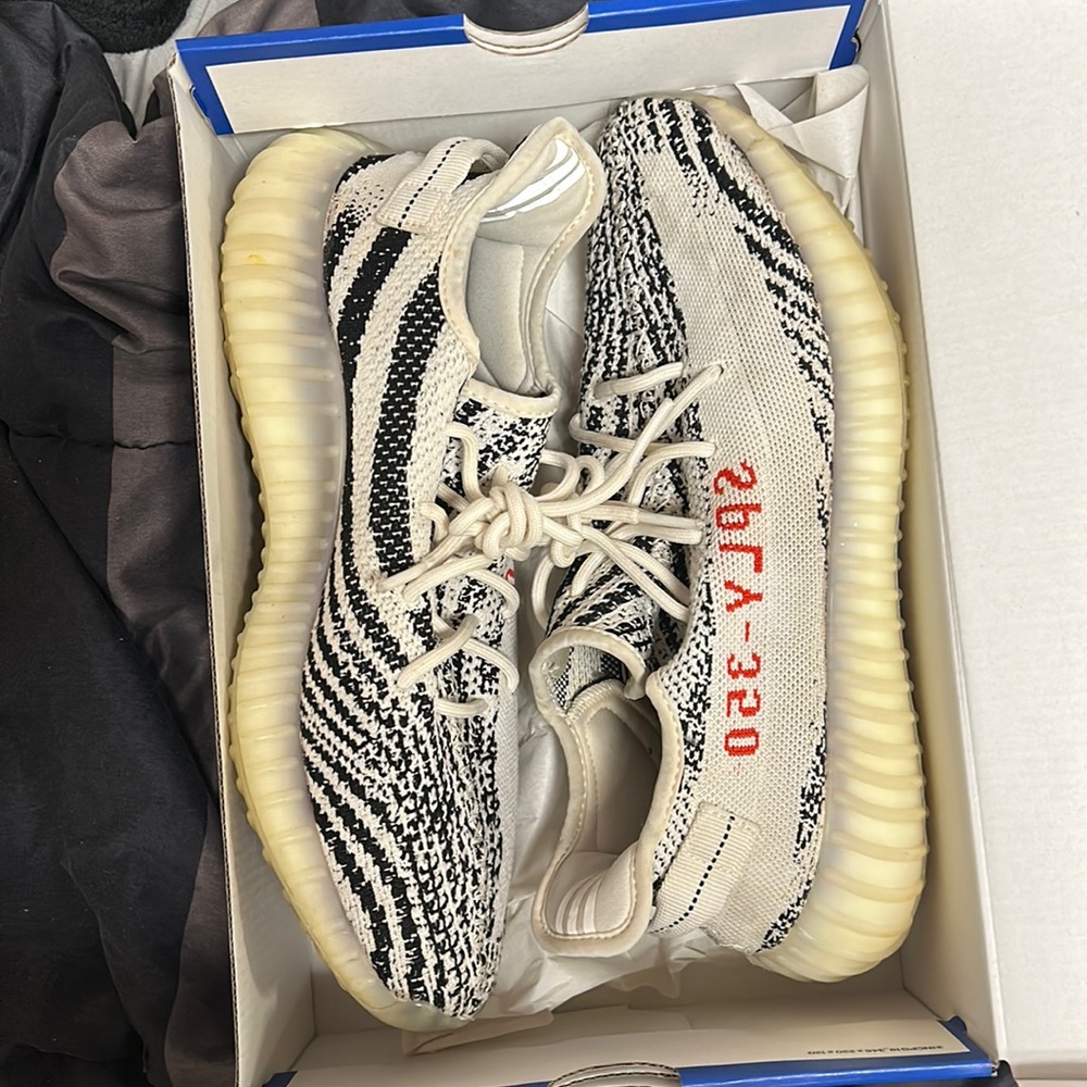 Yeezy boost 350 V2’ Zebra’ 2017
